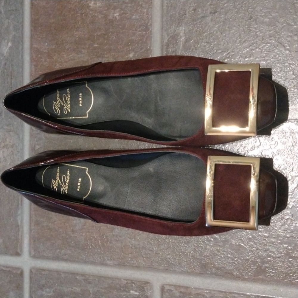 Roger Vivier burgundy patent cap toe suede buckle logo ballet flats size 36